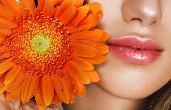 Nature’s Luminescence: A Guide to Naturally Glowing Skin