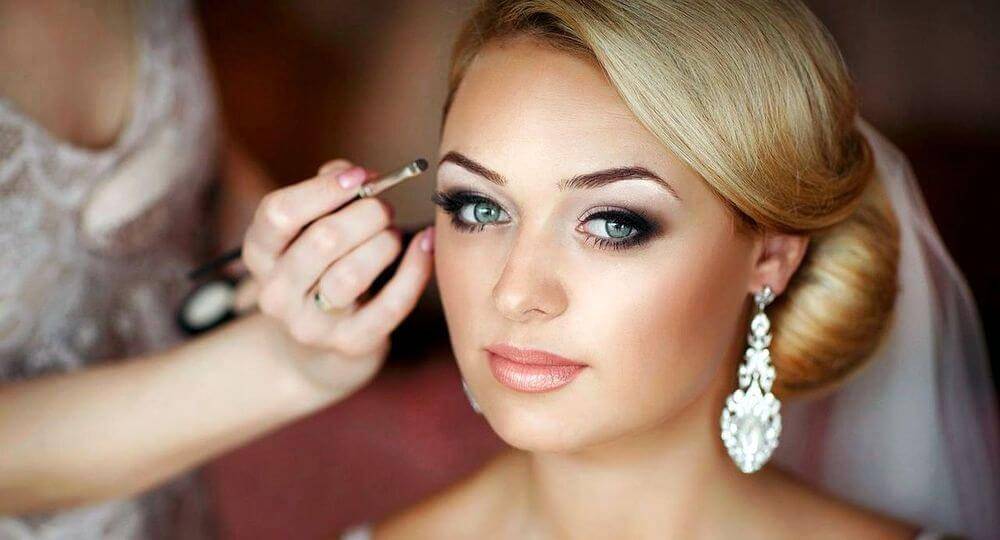 Bridal Makeup Tips to Tame Oily Skin: Shine on Your Special Day